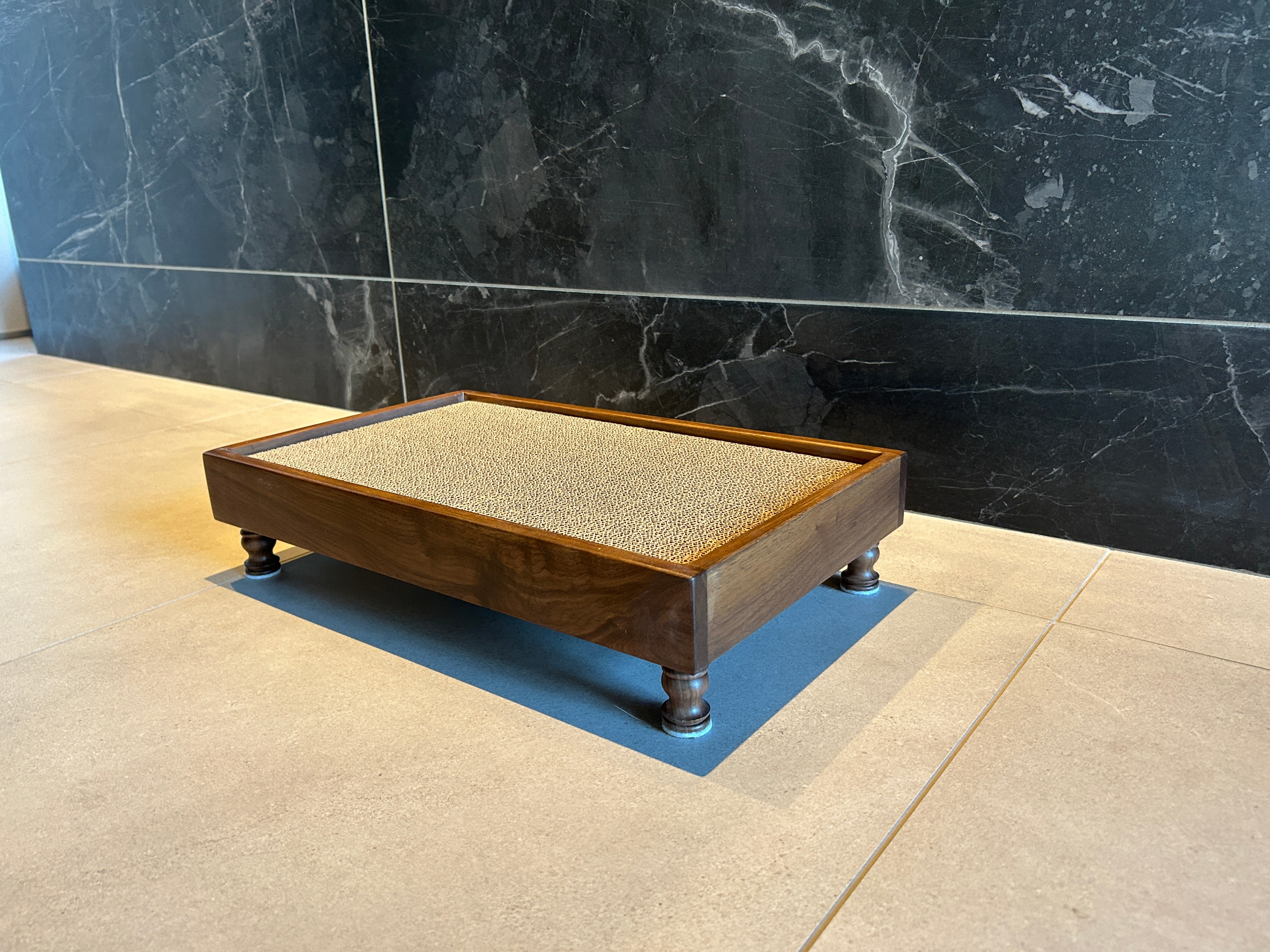 Natural  Wood Frame Scratcher